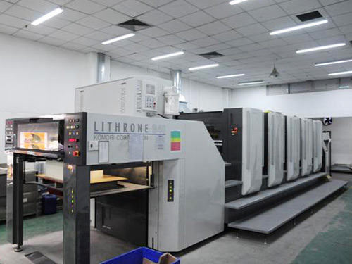 國林印刷廠彩色印刷機
